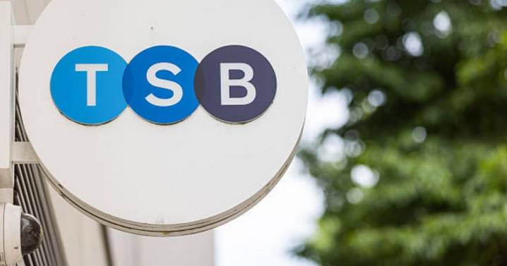TSB issues stark warning after customers lose £452 each ahead of Christmas