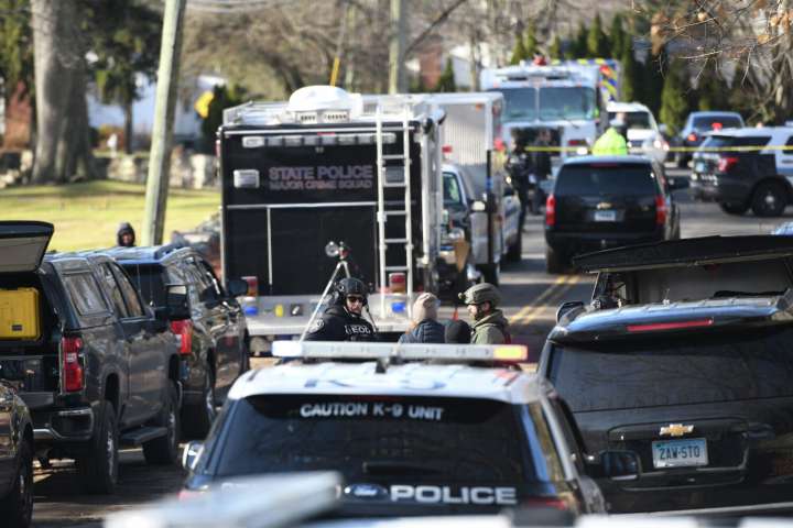Connecticut police find decomposed body after standoff with man who shot at officers