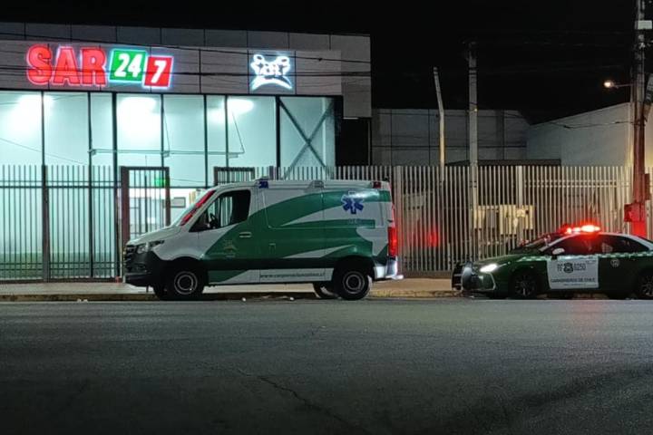 Vecino muere apuñalado en Colina tras violenta disputa por ruidos molestos