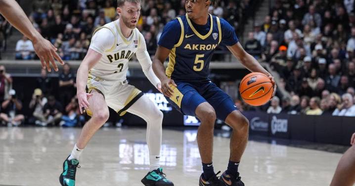 Purdue's Branden Smith becomes 2nd Division I player with 1,500 points, 850 assists, 550 rebounds