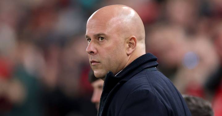 Arne Slot central question remains as passive Liverpool approach puzzling