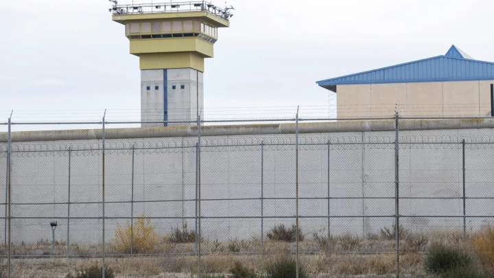Ocho presos en aislamiento tras una pelea multitudinaria entre clanes en la cárcel de Zuera