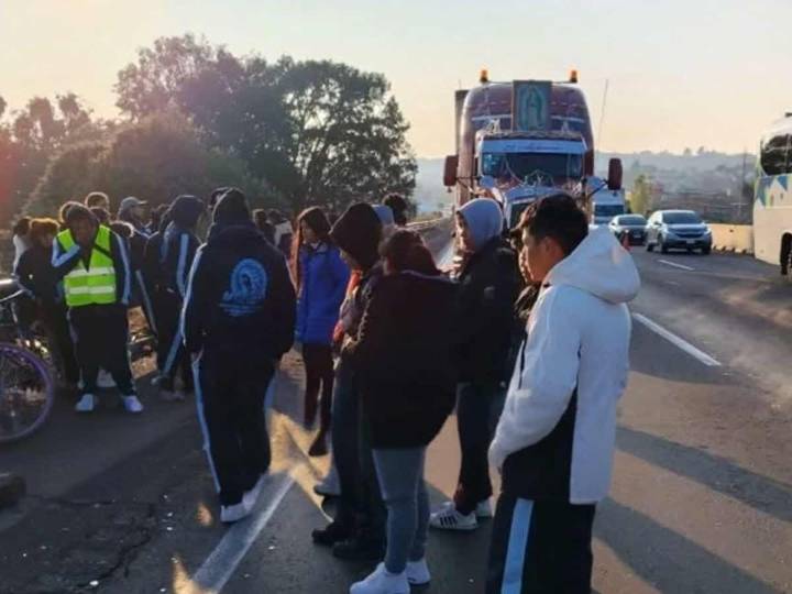 Peregrino muere atropellado en la autopista México