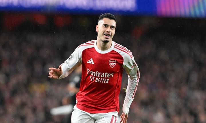 Gabriel Martinelli sends Arsenal FC star message ahead of long