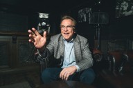 Actor from ‘Roseanne,’ ‘Austin Powers’ to perform in Saginaw on ‘Crazy X