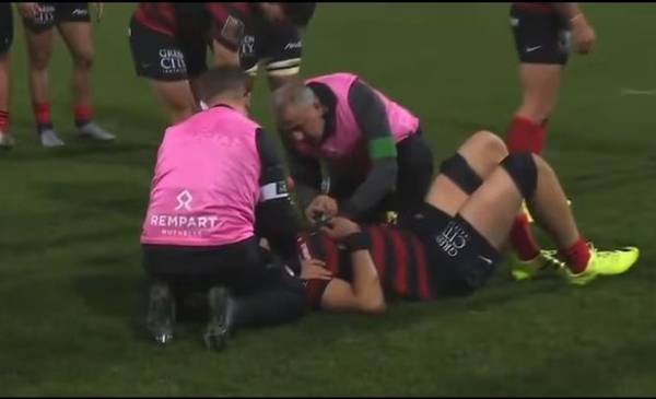 Un jugador de Los Pumas recibió una fuerte agresión en el Top 14 de Francia