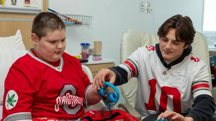 Ohio State QB Julian Sayin visits patients at Nationwide Children’s after win over Michigan