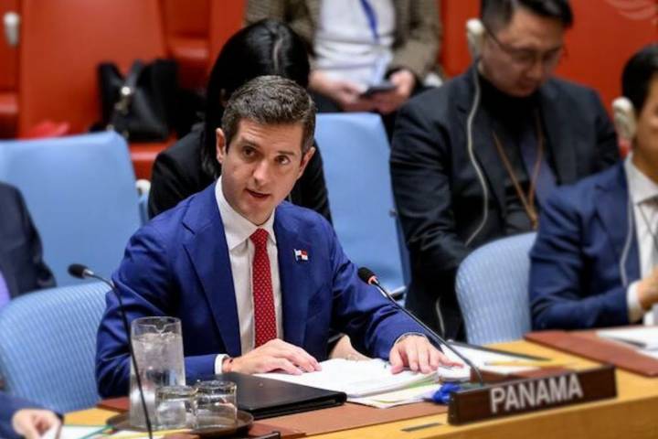 Panamá ofrece mediar entre EEUU y Venezuela y «acoger» temporalmente «a ciertas personas»