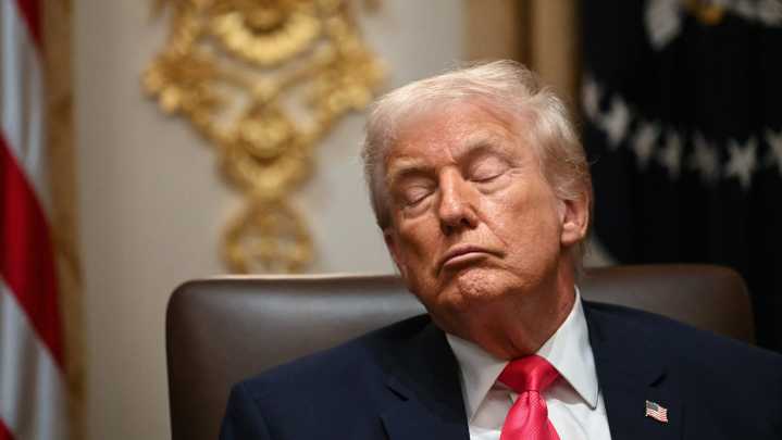 Trump brings up possible stimulus checks for Americans. What to know