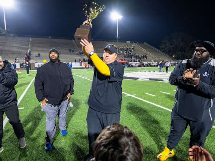 Brunswick High head football coach resigns after 9 total years with the program