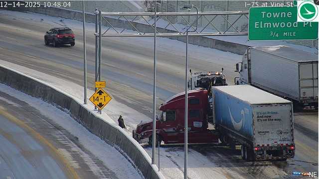 All lanes reopened on I-75 northbound at Norwood Lateral after crash involving semi truck