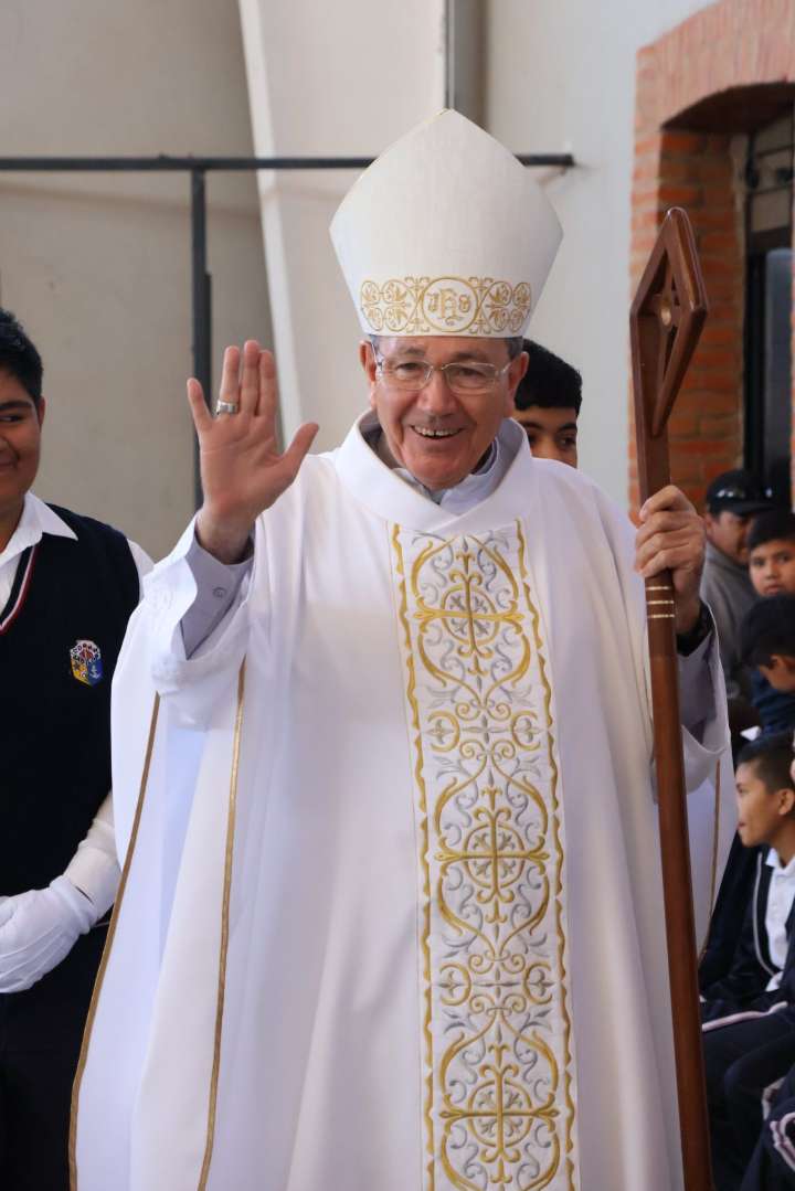 Ser indiferente y no opinar, va contra el evangelio: obispo