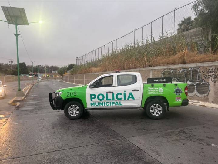 Encharcamientos ligeros y un cierre por accidente en Río Santiago, saldo de las lluvias de ayer