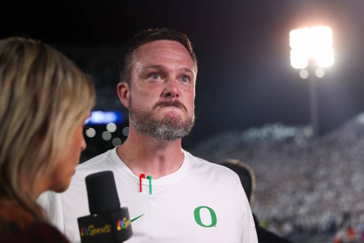 Dan Lanning reacts to Penn State athletic director calling Oregon ‘frauds’