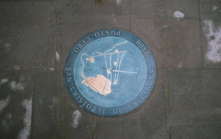 La Laguna luce su Punto Cero, donde nacen las rutas históricas de Tenerife