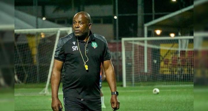 Surinam pierde a su DT antes del repechaje mundialista