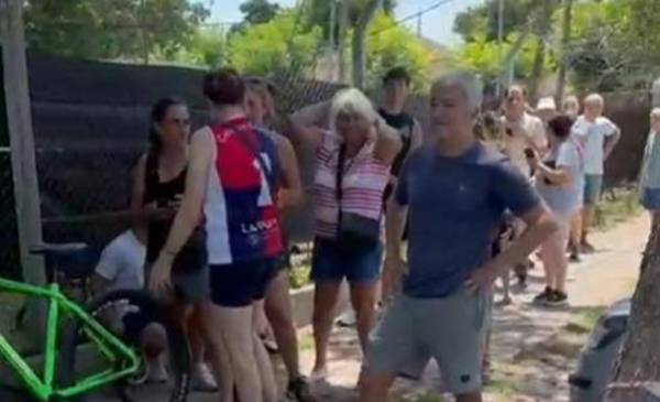 Vecinos de Gonnet obligados a vivir como en un desierto