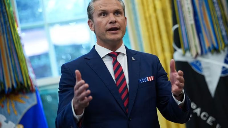 Escándalo por ataques a barcos en el Caribe muestra los límites de la represión de Hegseth contra los medios de comunicación