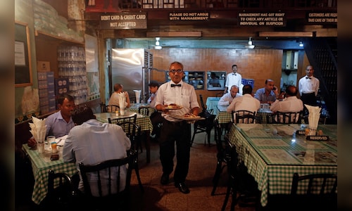 India's services growth accelerates in November but export engine sputters, PMI shows