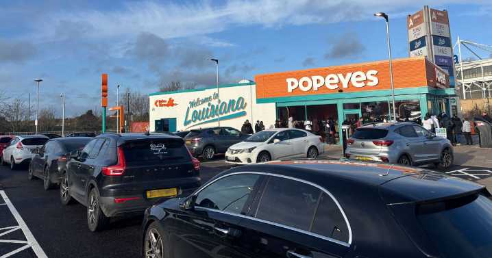Popeyes drive-thru opens in Coventry as fans queue for 11 hours to be the first customers