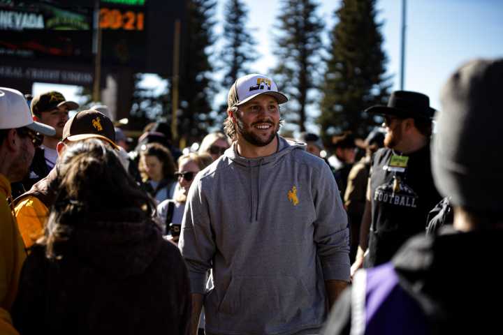 Pokes in the Pros: Allen Breaks Another All