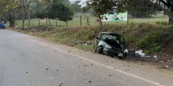 Fuerte accidente en el Día de las Velitas dejó dos muertos en la vía entre Chinú y Sahagún, Córdoba: hay tres personas heridas
