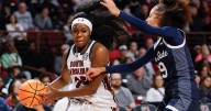 Edwards' career-high 29 points lead No. 3 South Carolina to 95