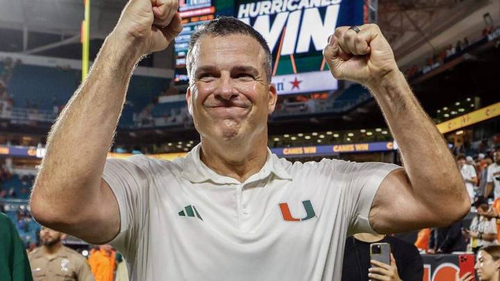Miami gets College Football Playoff nod over Notre Dame