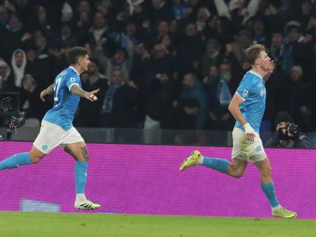 Hojlund brace shoots Napoli past Juve