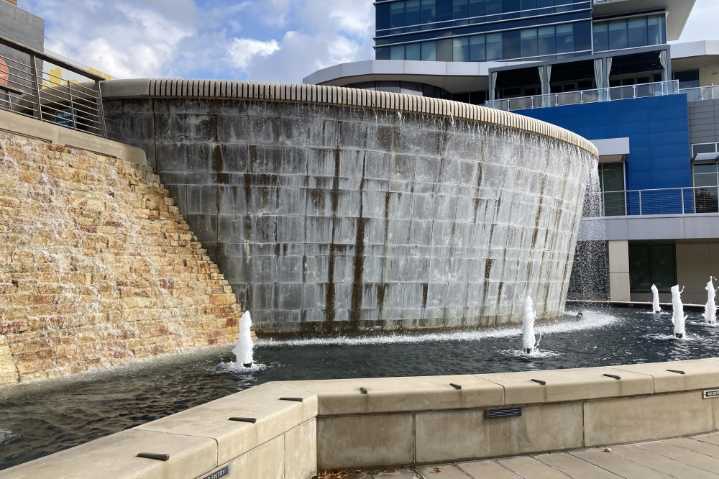 Water fountain, 50th anniversary monument: See updates ...