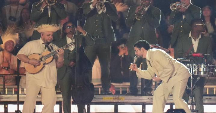 'Lo que le pasó a Hawaii' en la lista de las mejores canciones del 2025 de AP