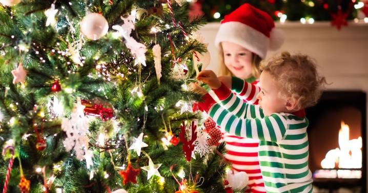 Bridgerton's etiquette expert dubs one British Christmas tradition as 'tacky'