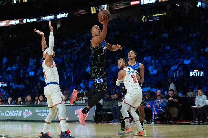 NBA Fans Call Out Prime After Widespread Broadcast Issues During Knicks-Magic Game NBA Cup semifinals night turns chaotic as fans face broadcast issues, raising questions about streaming reliability.
