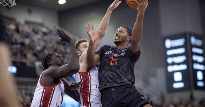 El Covirán Granada desperdicia una gran oportunidad