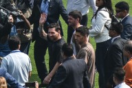 Escándalo en India: visita de Messi a Calcuta termina en caos y desmanes de hinchas