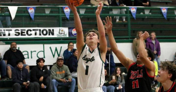 Flagstaff boys basketball finishes one spot short in Pepsi Tournament title defense