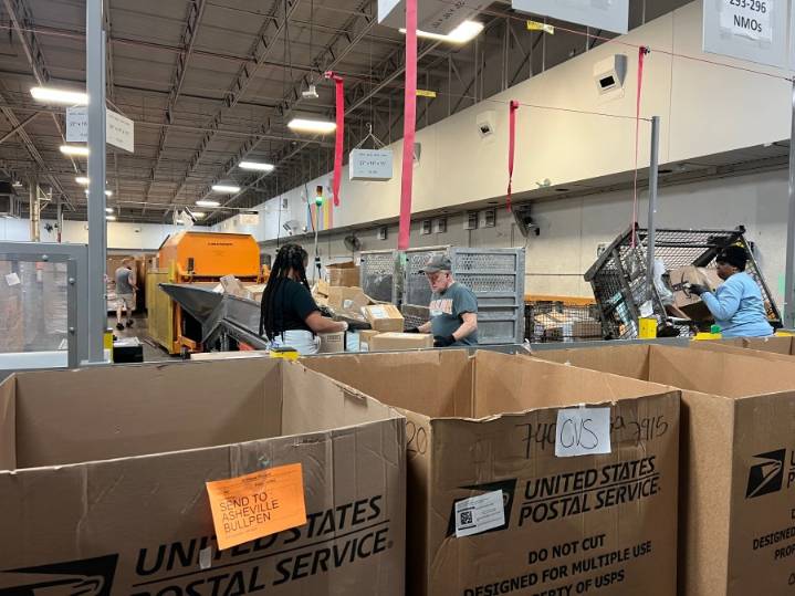 How does the United States Postal Service handle the holiday surge?