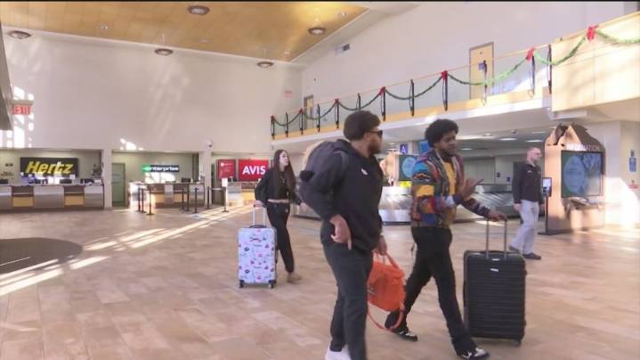 TSA supervisors offer tips for holiday travel