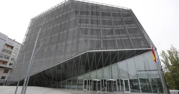 Acepta un año sin carné por conducir con una tasa de 0,97 en Verín