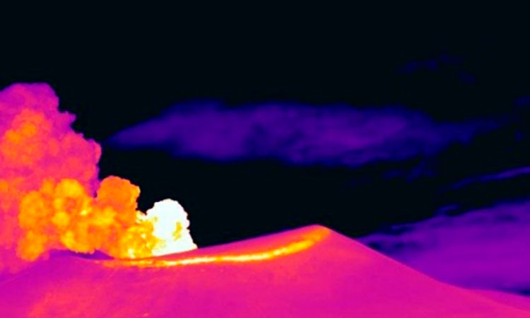 Volcán Puracé mantiene su actividad