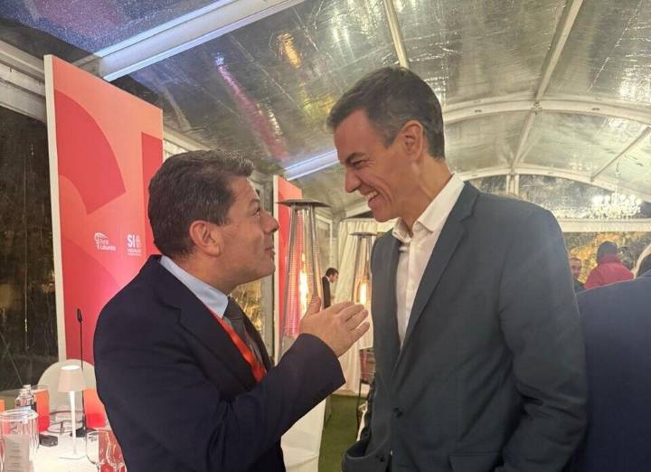 Landaluce se pregunta si la foto de Picardo y Sánchez en Malta forma parte del acuerdo sobre GIbraltar
