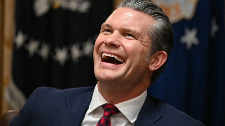 Report: Pete Gets a Pass for Signalgate