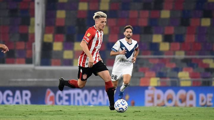 Estudiantes se planta por Ascacíbar: River lo quiere para 2026, pero el Pincha prioriza venderlo al exterior