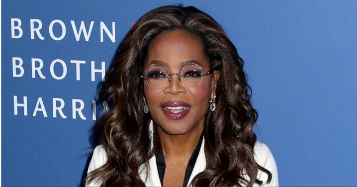 Oprah Winfrey Asks Why Folks Go "No Contact" With Family in Controversial Podcast Episode