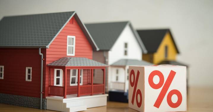 What are today's mortgage interest rates: December 9, 2025?
