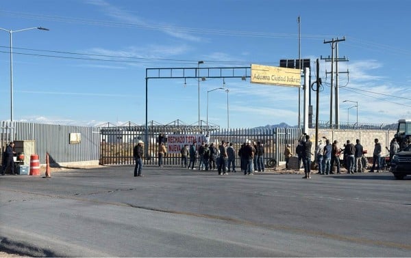 Agricultores bloquean otra vez los puentes