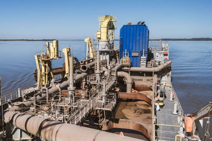 Hidrovía. Hidrovía: el Gobierno lanza una consulta sobre una licitación clave de la gestión Milei