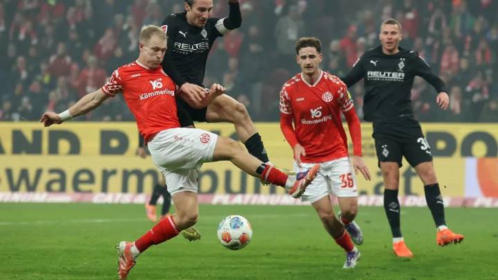 Mainz 05 se hunde aún más en fútbol alemán