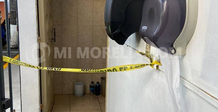 Morelia: hombre muere en baños de gasolinera; investigan posible sobredosis