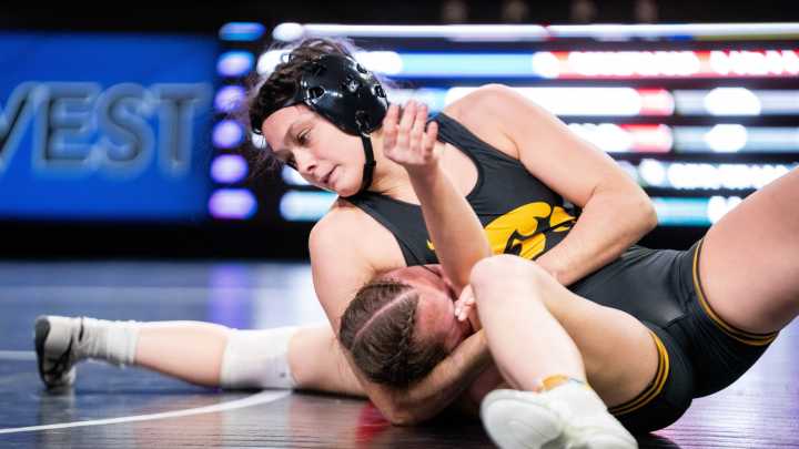 Iowa women's wrestling defeats Grand View in dual on the road